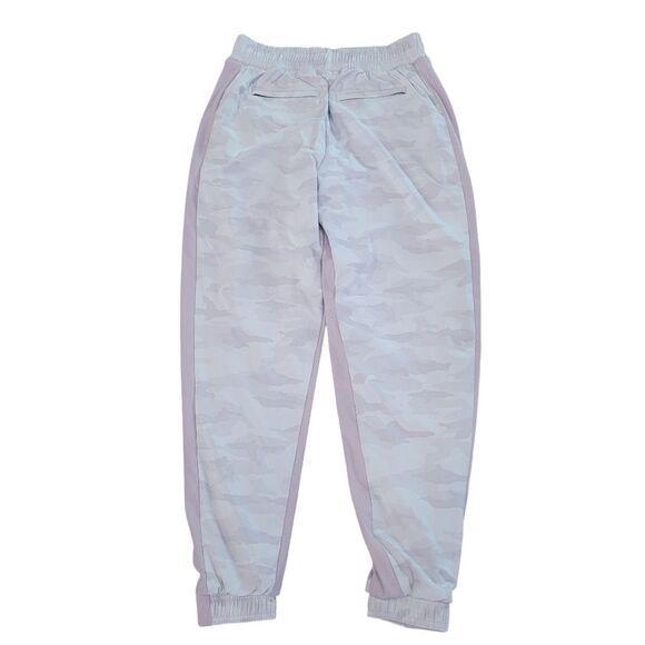 NWOT Athleta Brooklyn Lined Joggers‎ In Camo Lux Shasta Purple Size 2 - Picture 7 of 10